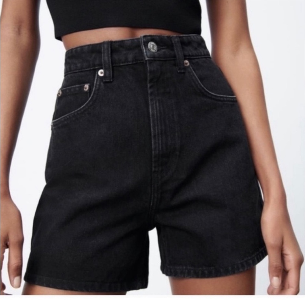 NWT ZARA High-Waisted Black Denim Shorts